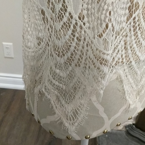 Love, fire Nordstrom halter style lace top - Picture 7 of 8